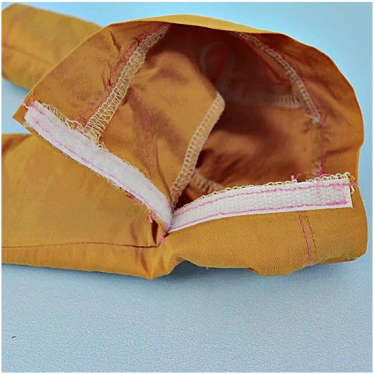 Audrey Capri pants, American girl pdf sewing pattern. Fits 18 inch dolls. Faux pockets, flat front waistband, elasticated in the back. Velcro closure. Comes with video tutorial.