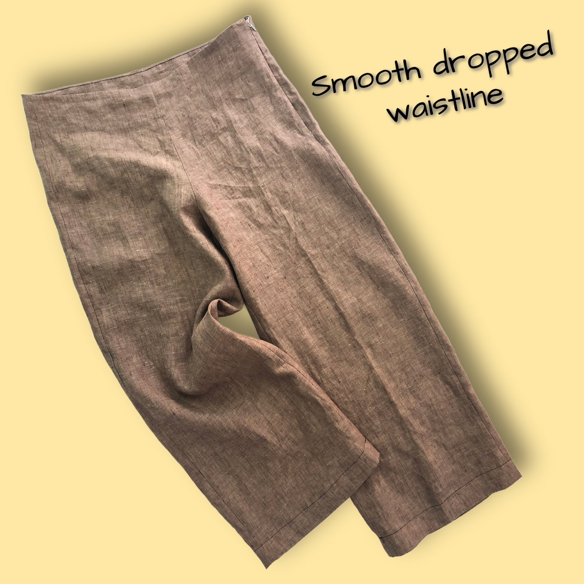 Low waist Devon trousers, concealed zip and waistband facing, wide legs, in two lengths, comes with video tutorial for every step. In printed linen.