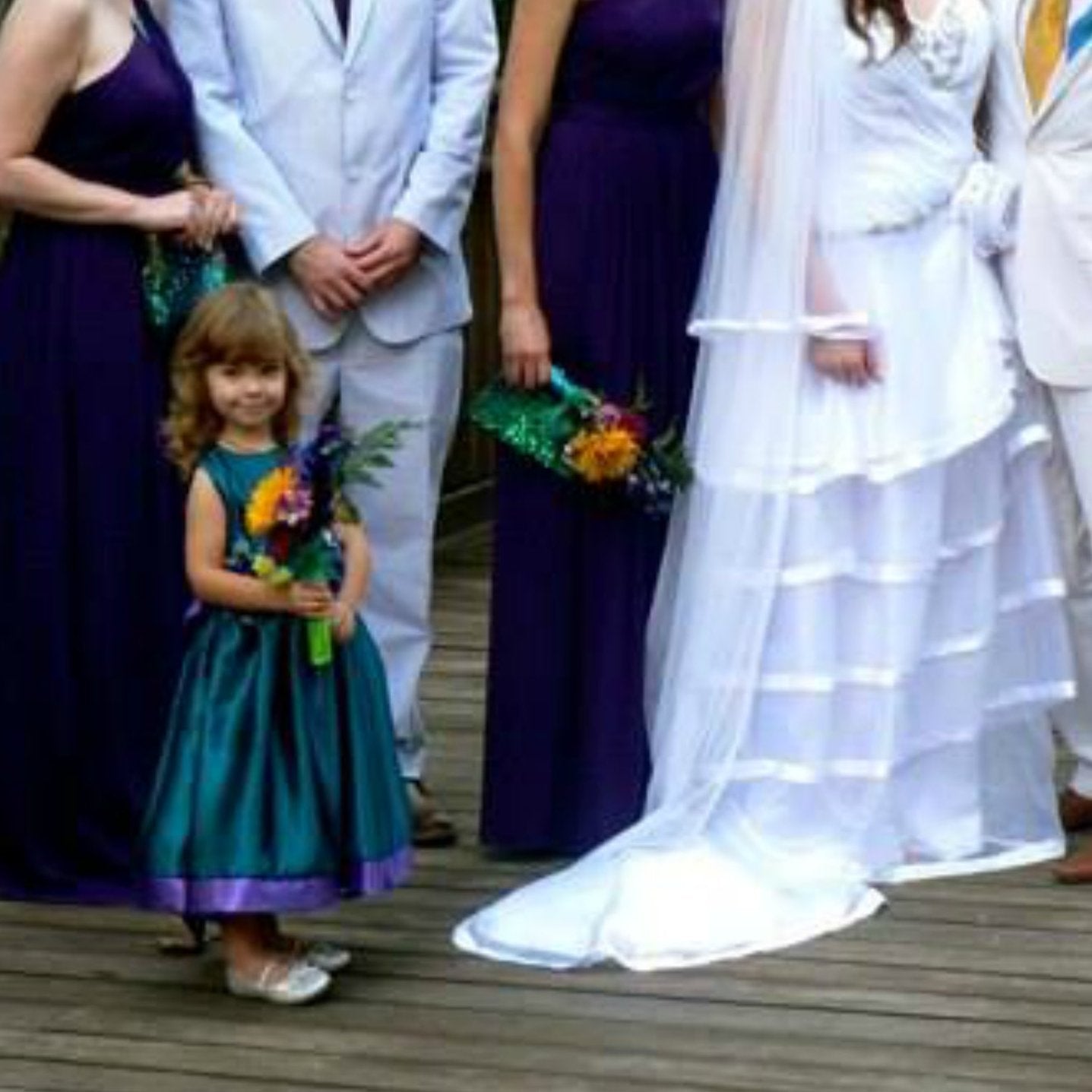 Flower girl dress pdf sewing pattern, cummerbund sash, big bow, classic flower girl frock, covered buttons, rouleaux loop fastening. Free You Tube Video playlist. Customer photos.