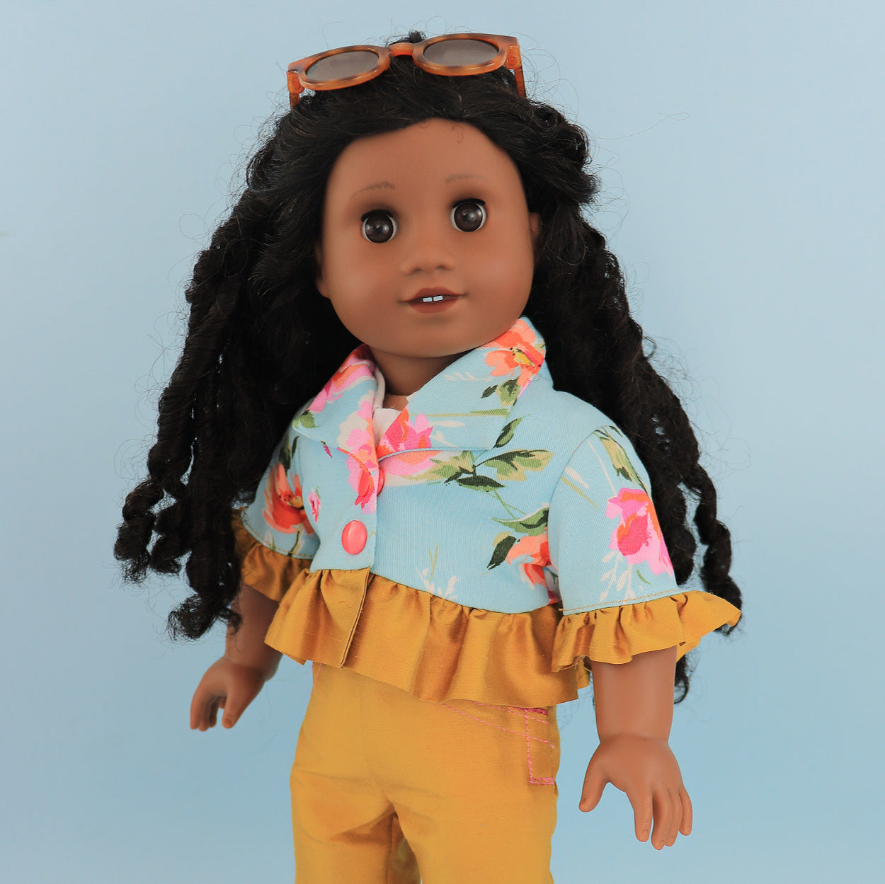 American Girl Doll pdf sewing pattern, pants, capri pants, Bolero jacket with detailed video tutorial.
