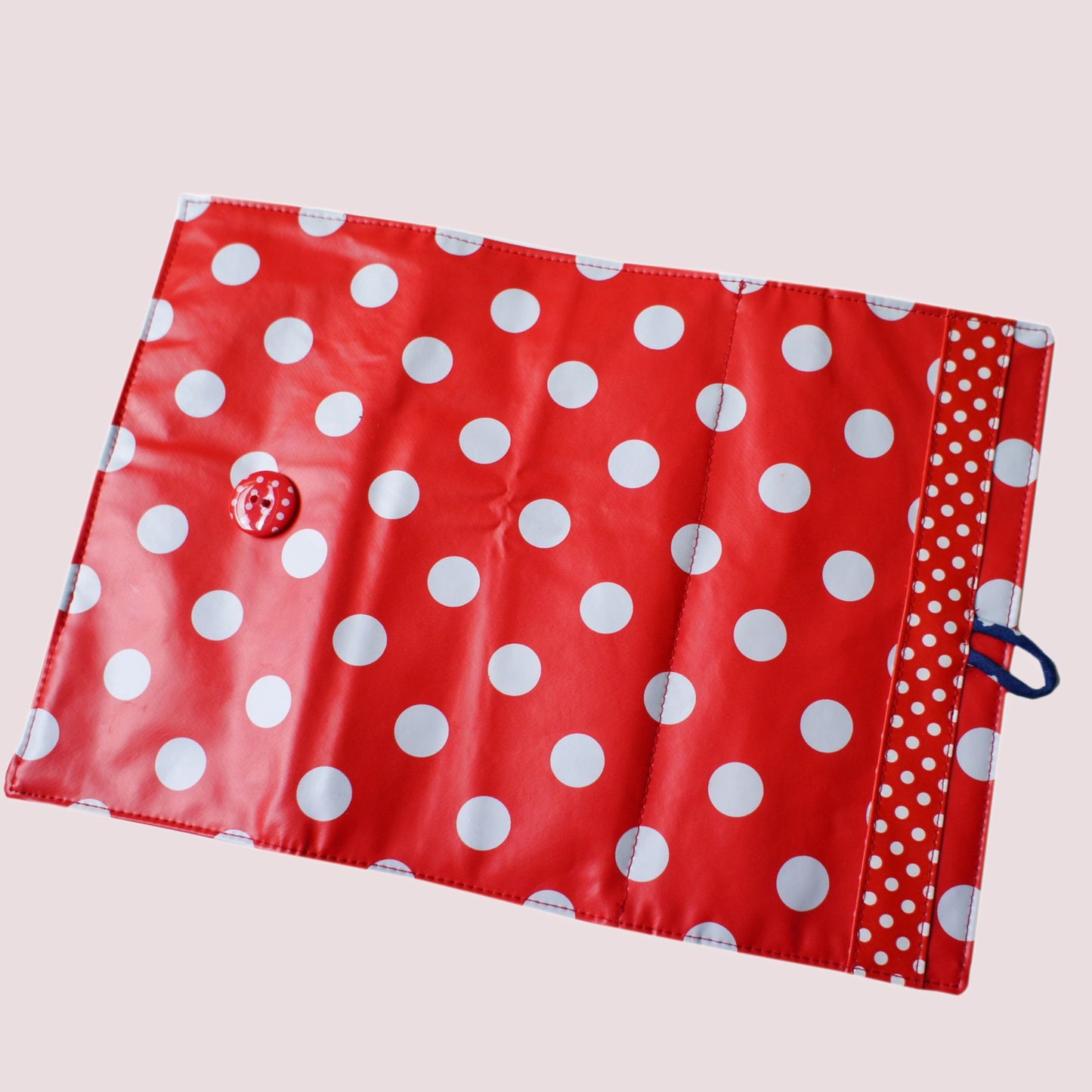 TRAVEL WALLET