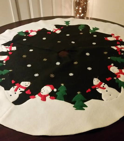 TREE SKIRT