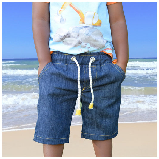 Oscar shorts, pdf sewing pattern by frocks and frolics, boys slacks, Bermuda shorts, age 1-14. Shorts have side pockets an elasticated waist and contrast turn up.
